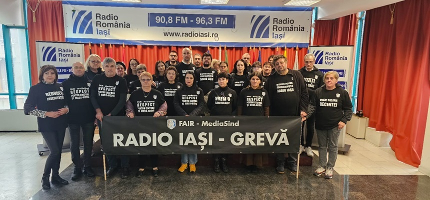Salariaţii Radio Iaşi continuă greva