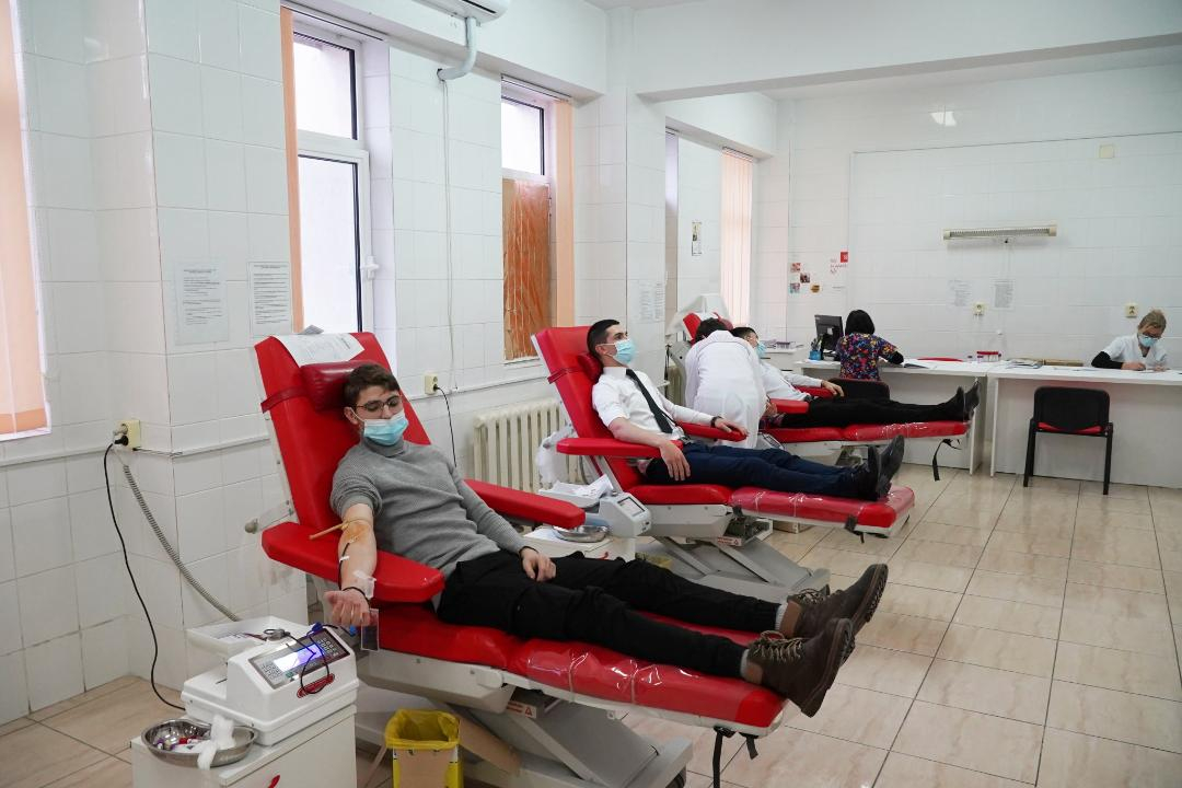 Seminariştii au donat sânge