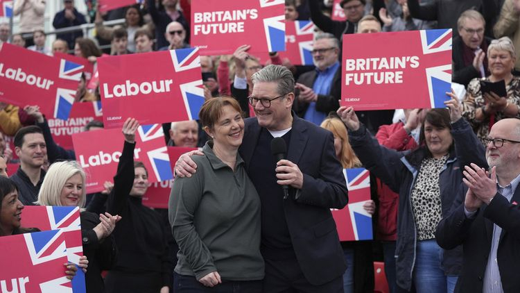 Laburiștii, favoriți în alegerile din Marea Britanie