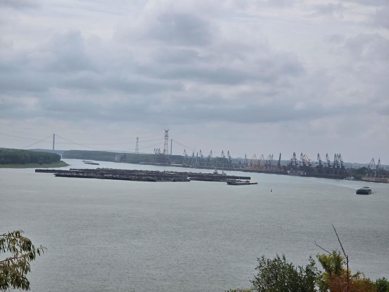 Debitul Dunării la intrarea în țară, staționar