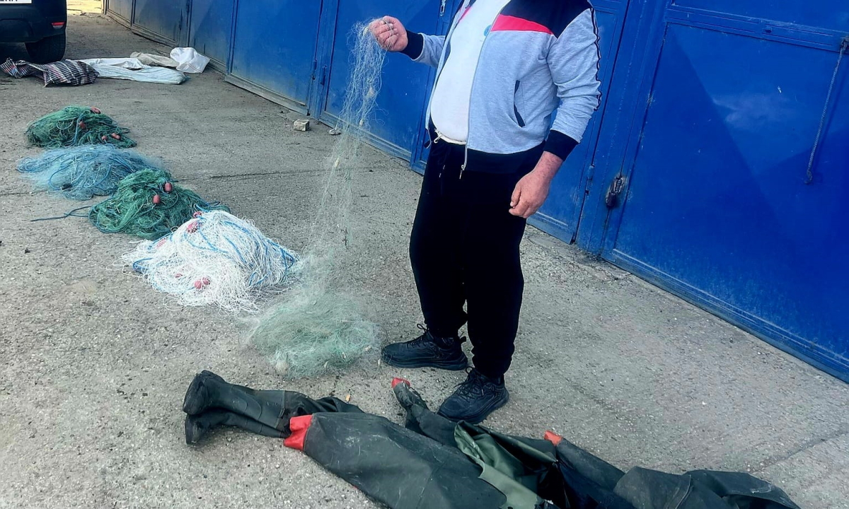 Gălățean prins la pescuit într-o baltă privată