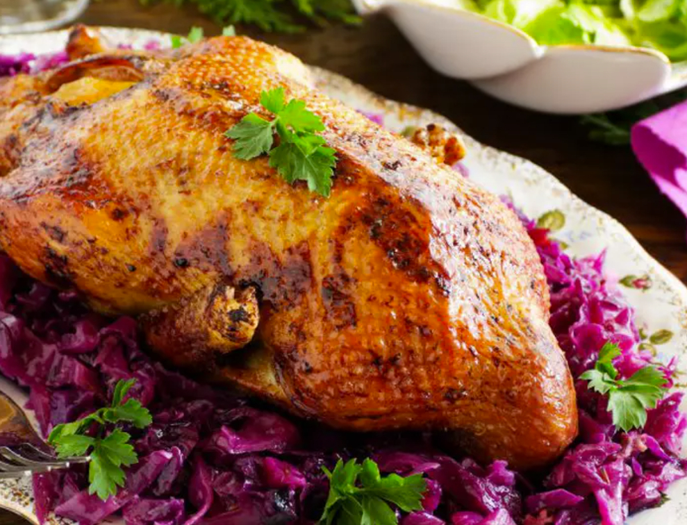 Rață pe varză. Ingrediente şi mod de preparare