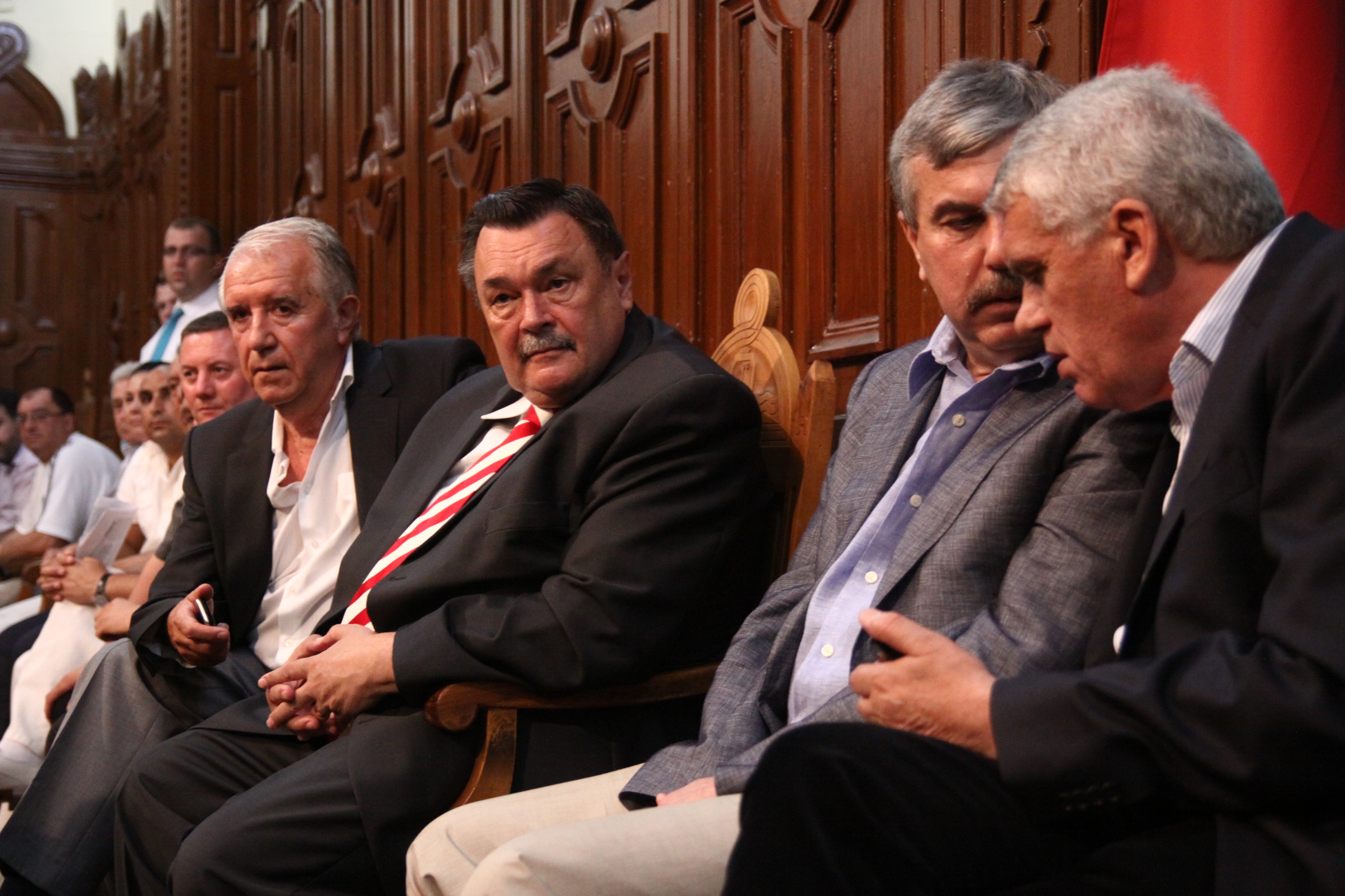 Liderii USL au stat împreună, dar au plecat separat