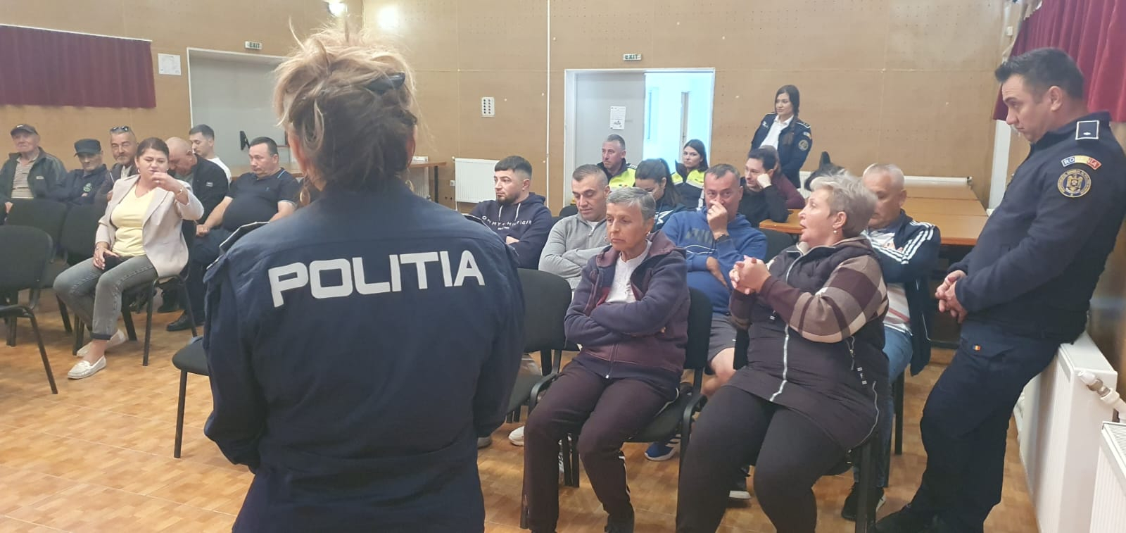 Poliţiştii gălăţeni, de vorbă cu cetăţenii din Şendreni