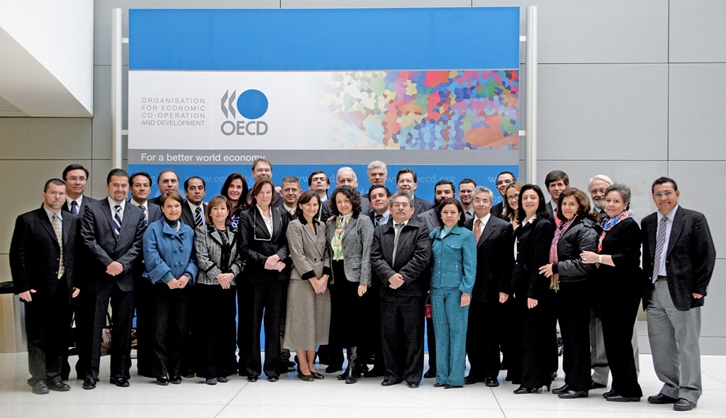 Economia mondială se relaxează, dar Europa este în declin