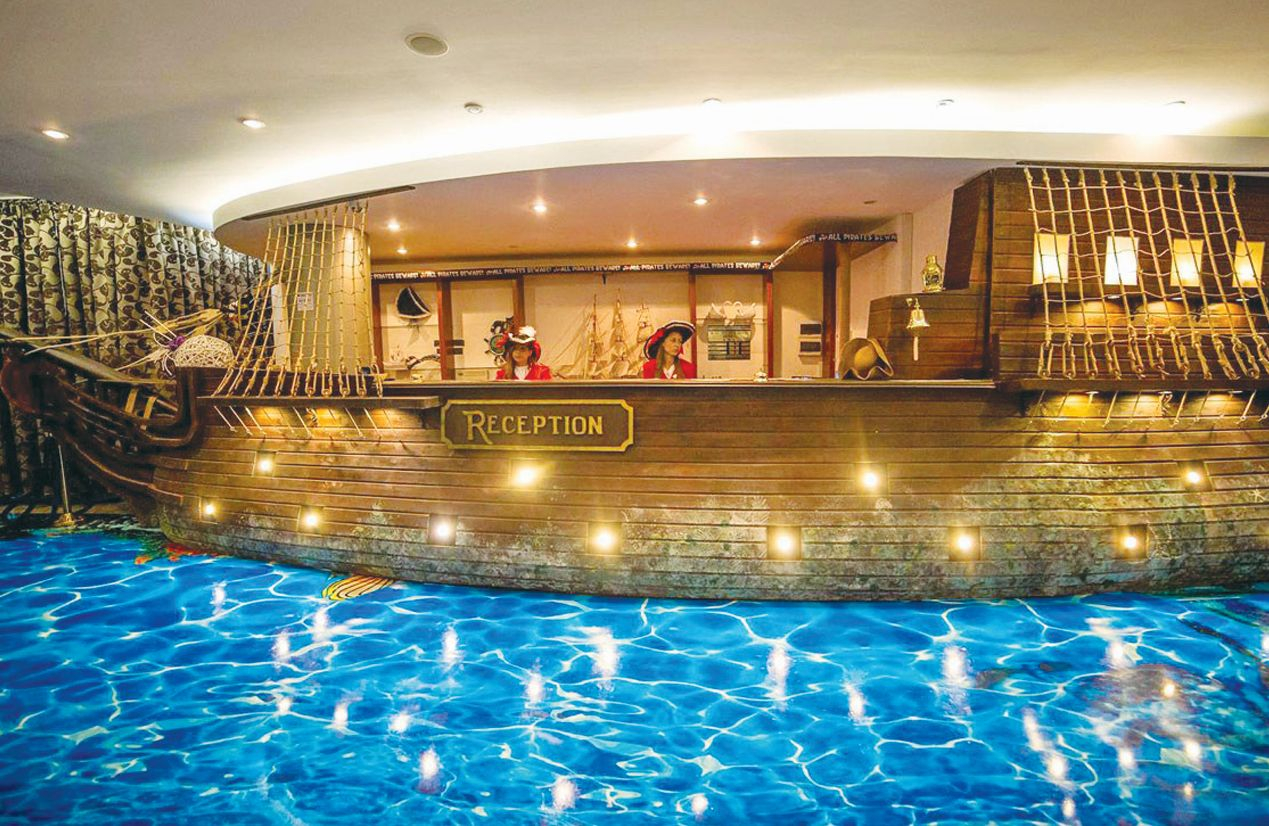 Distracţie de sărbători. All-inclusive! La Mamaia, Pirates Resort-pregătit să întâmpine Iepuraşul de Paşte