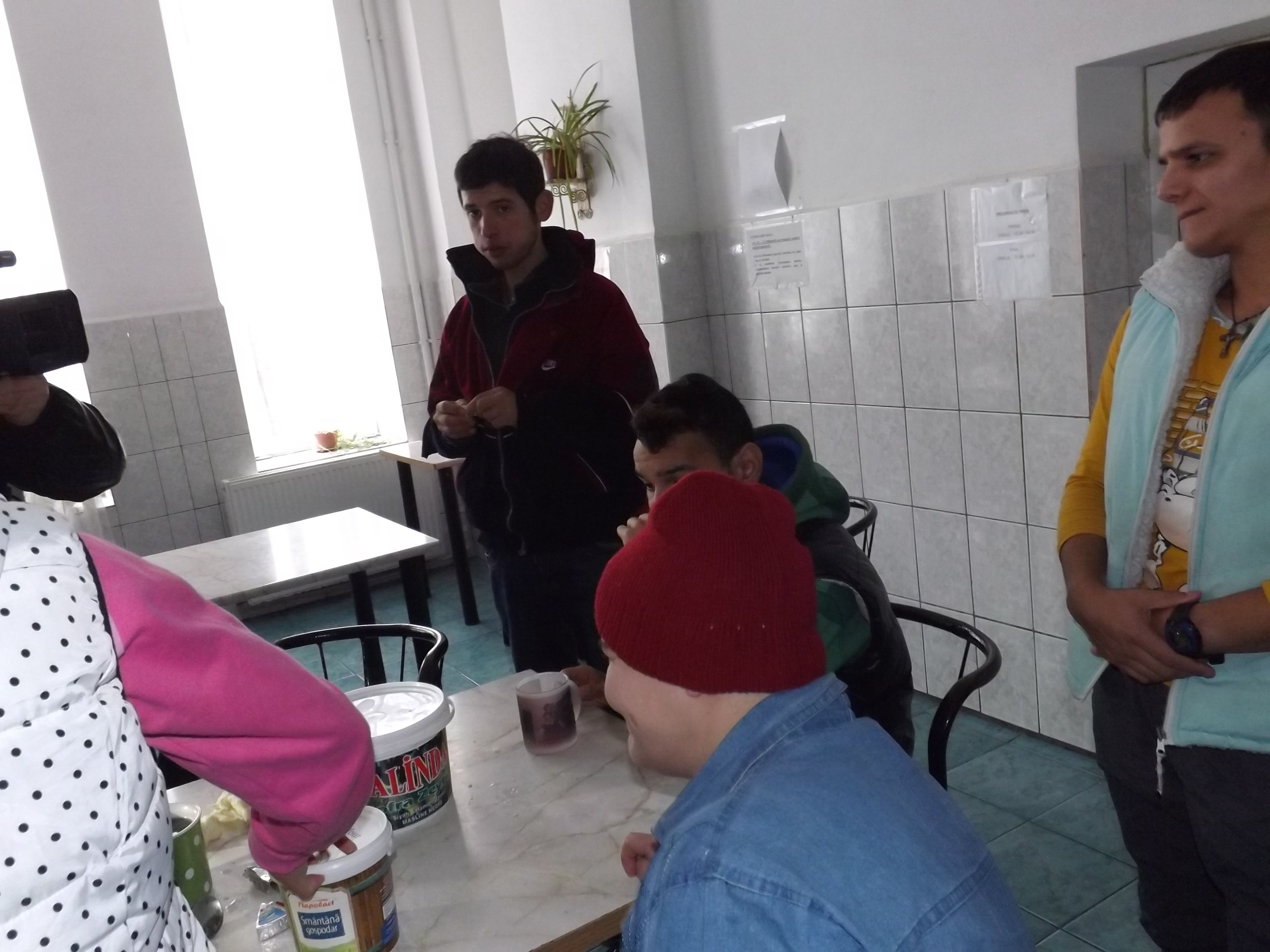 Centrul pentru persoanele fără adăpost a devenit CĂMIN pentru mai bine de 100 de suflete chinuite