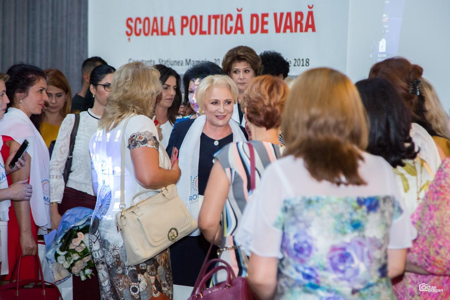 ”Analfabetele” şi restul lumii