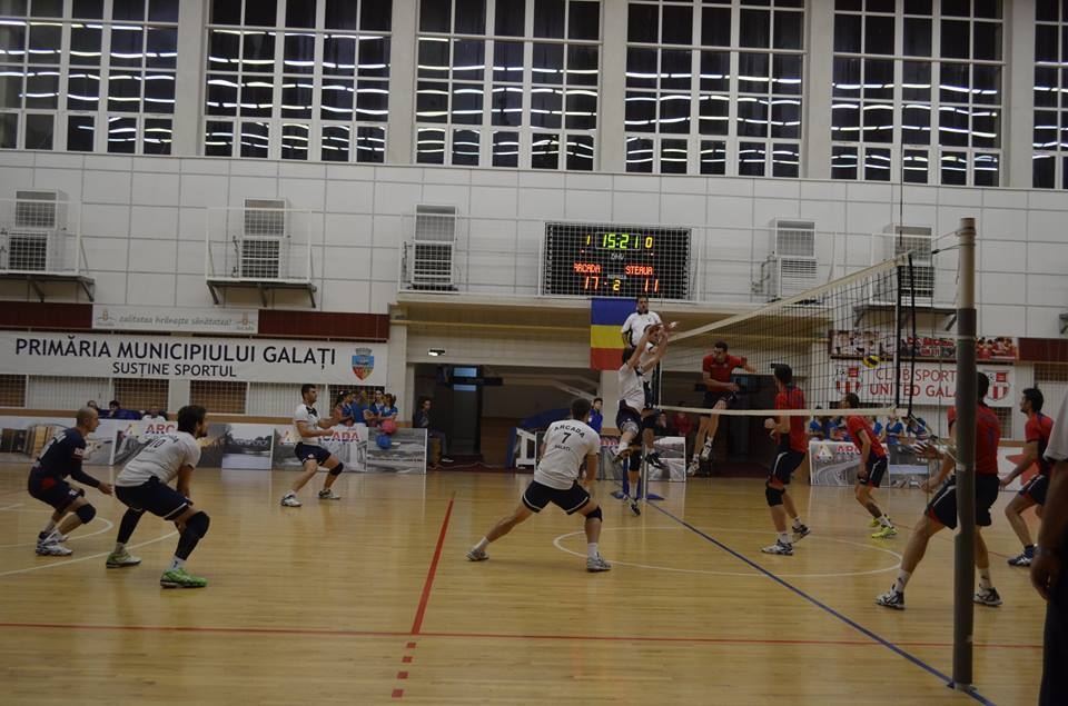 UPDATE / Arcada a triumfat în setul decisiv