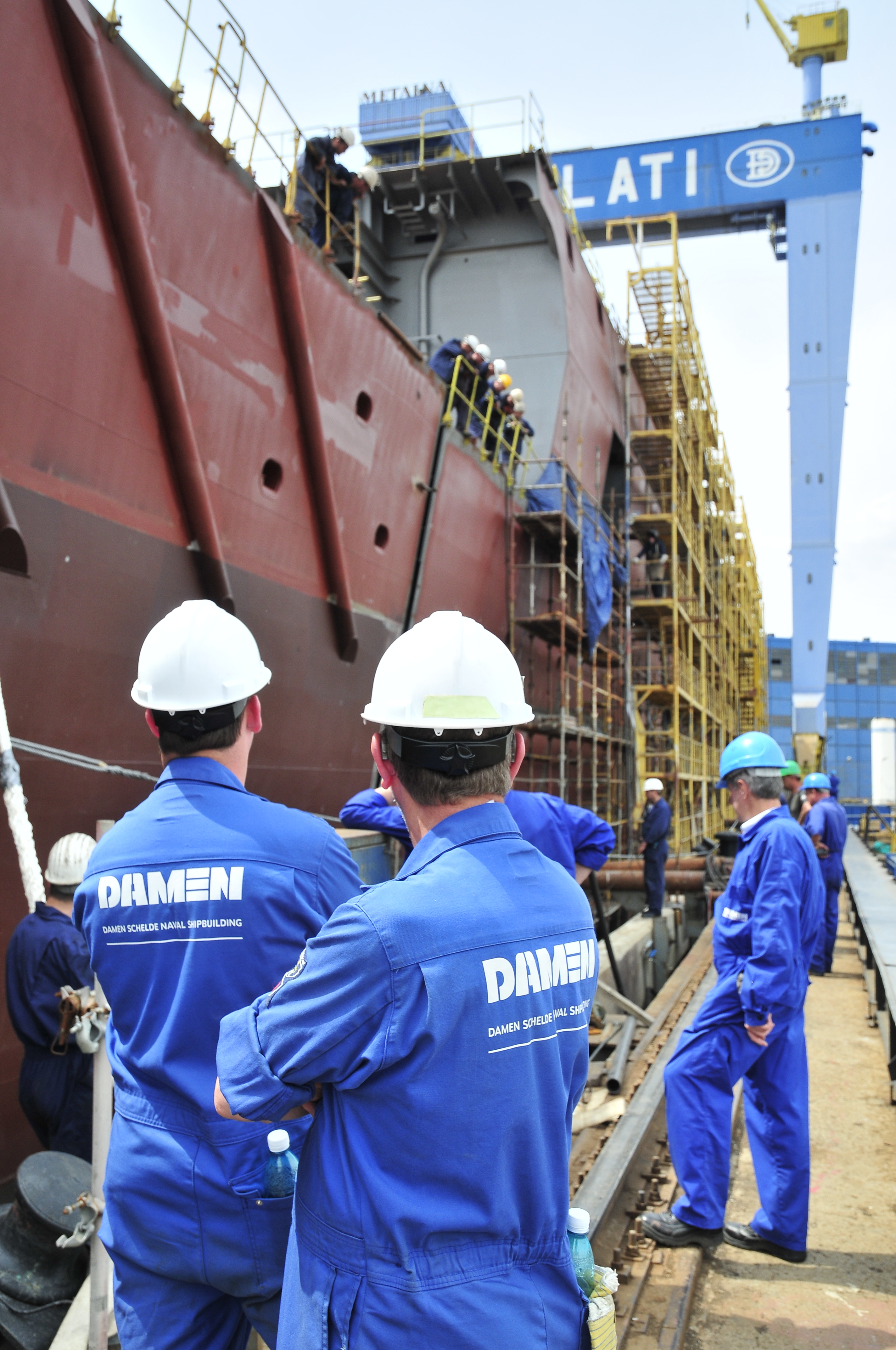 Negocieri la nivel prezidenţial: Peru, interesat de navele construite la Galaţi