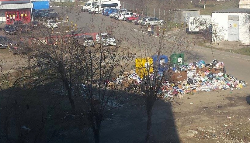 În prima zi de Crăciun, Galaţiul s-a umplut iar de GUNOI