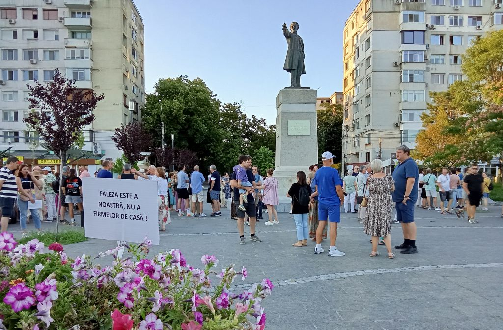 Mai mult socializare decât protest. Viitorul Falezei a mobilizat, la Elice, aproximativ 200 de gălăţeni