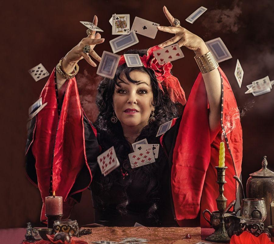 ”Ţiganiada” la Casa de cultură a Sindicatelor