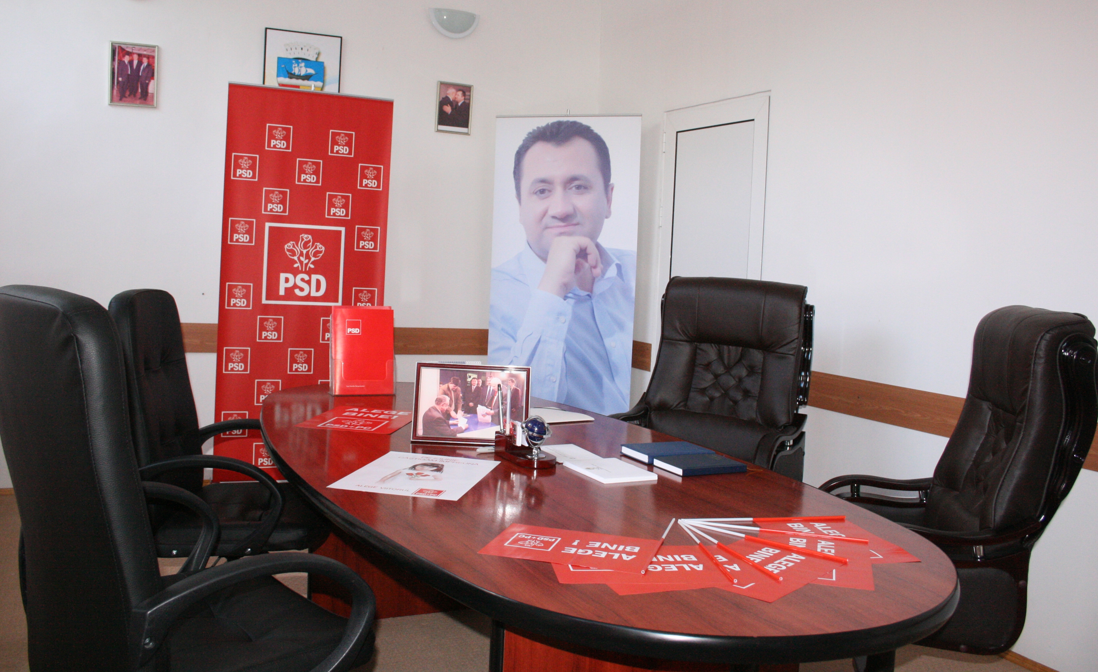 Aventurile candidaţilor: Soluţia lui Durbacă pentru scaune moi în Parlament