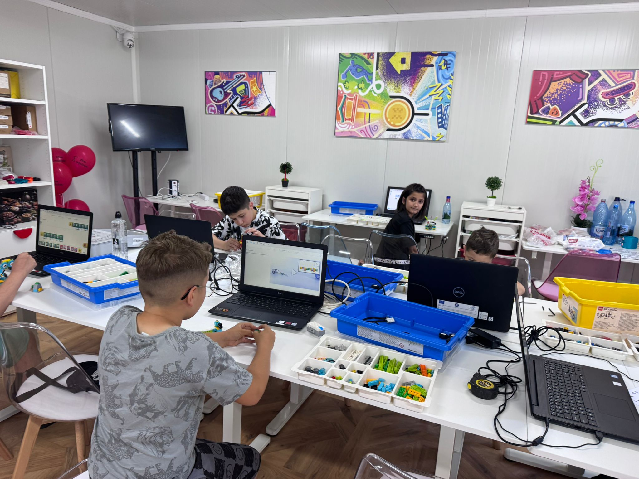 Pentru menținerea județului Galați pe harta roboticii. „Edu Center”, în comuna Vânători