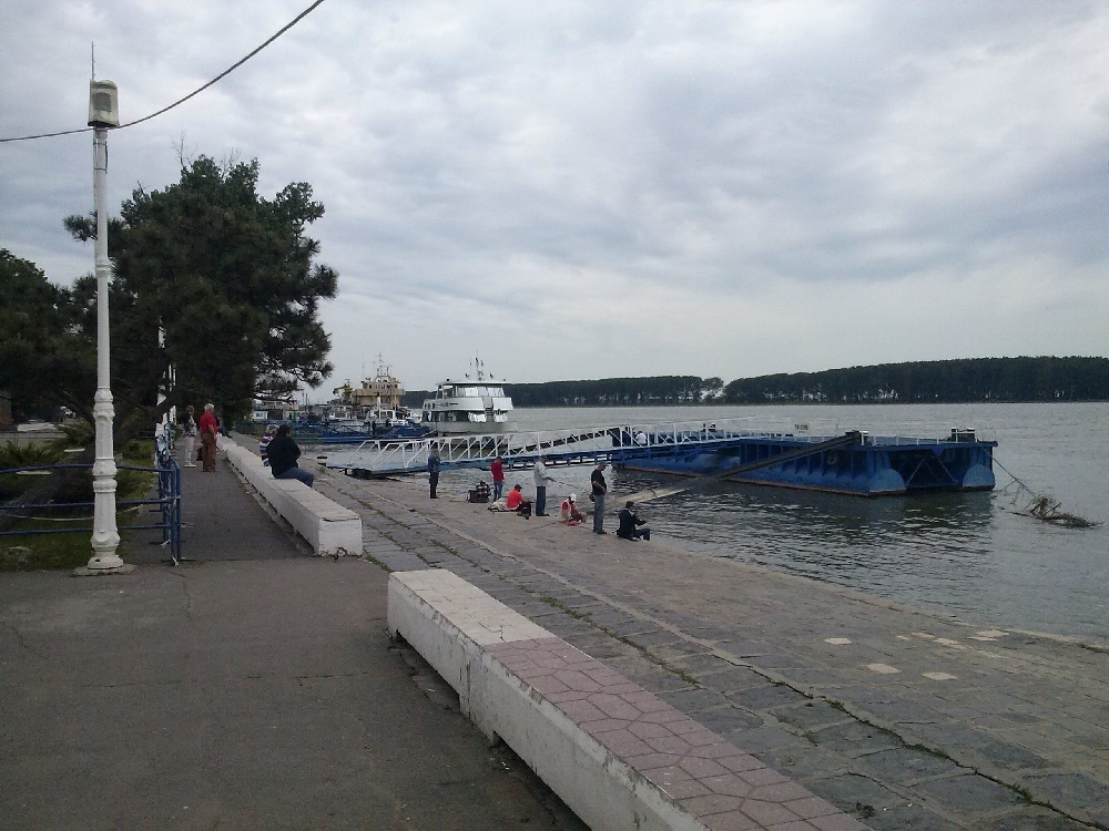 Proiectul FESTIVALULUI „KALAS” reînvie - PONTONUL uriaş, scenă pentru talente din nouă ţări