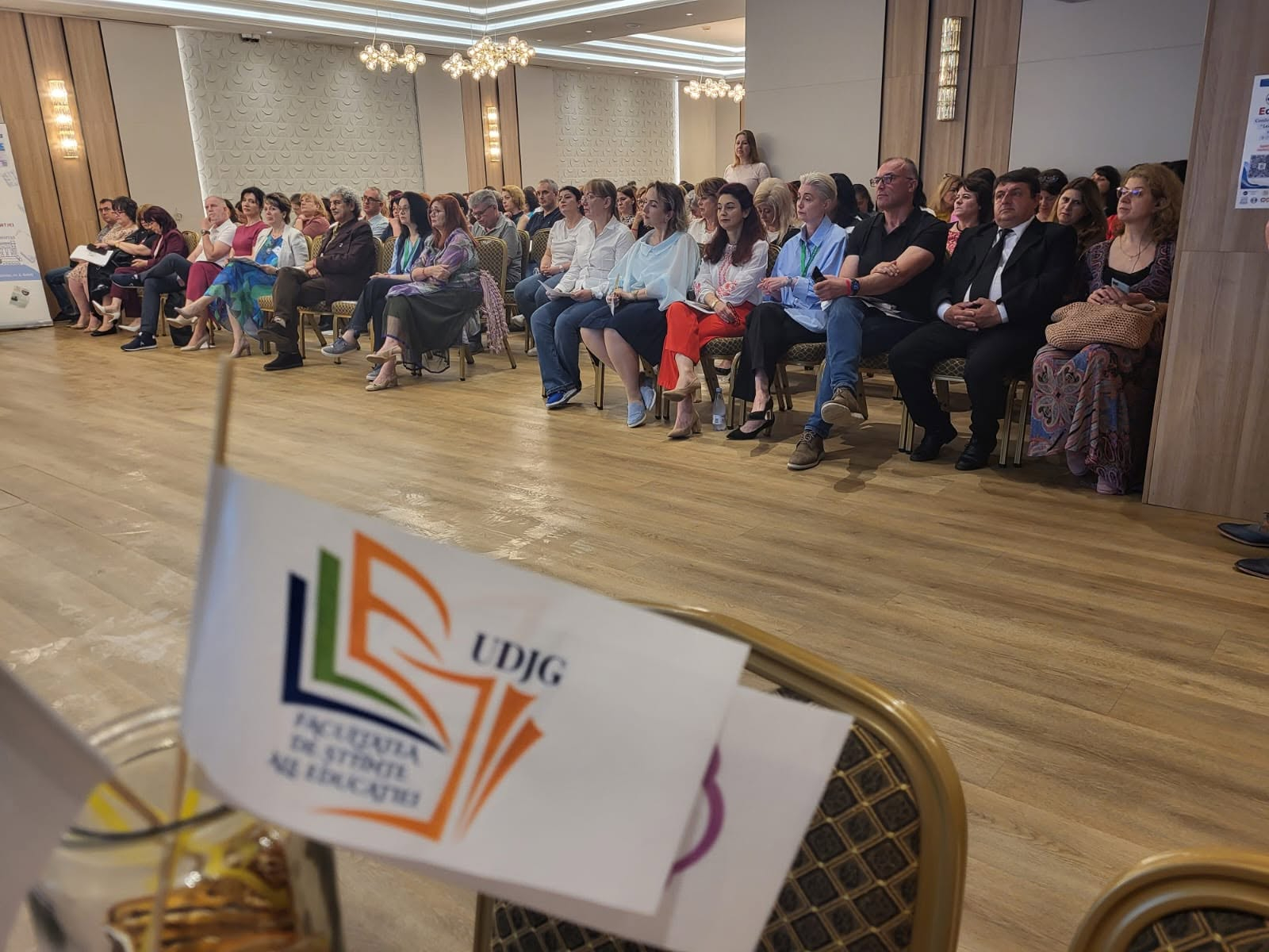 Amplu program de formare pentru manageri școlari