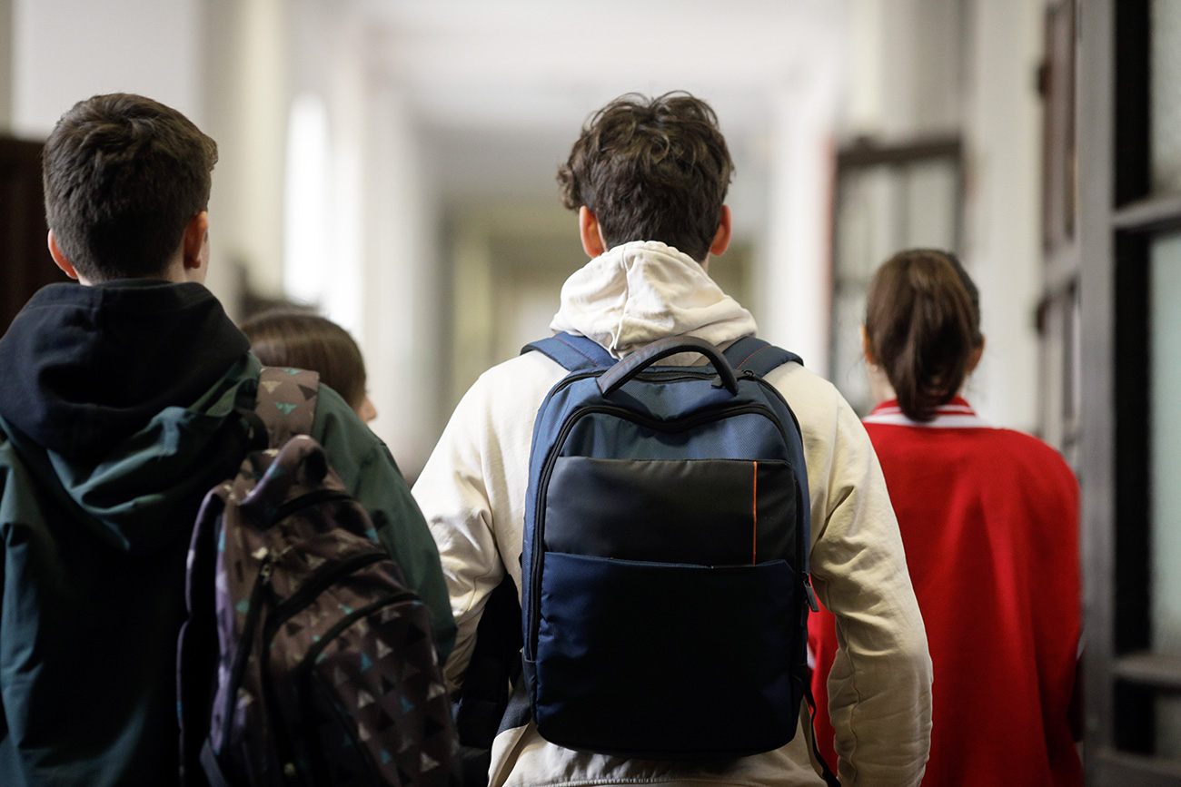 Ce notă primește la purtare, pe modul, un elev care nu vine la școală