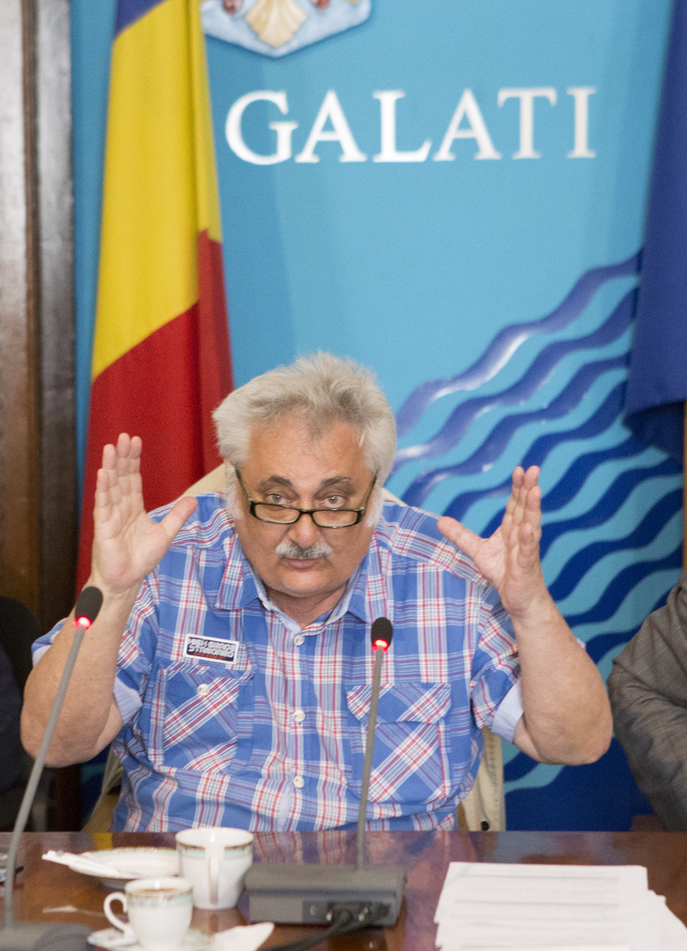 Şedinţă cu SCÂNTEI la Consiliul Judeţului Galaţi. Bacalbaşa a PIERDUT MAJORITATEA POLITICĂ în CJ
