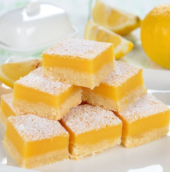 Prăjitură răcoritoare cu cremă de lămâie