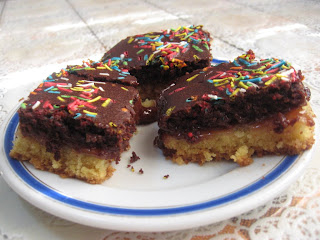 Prăjitură în două culori