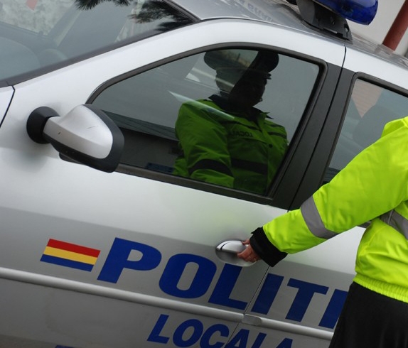 Zece persoane FĂRĂ ADĂPOST, ridicate de pe stradă