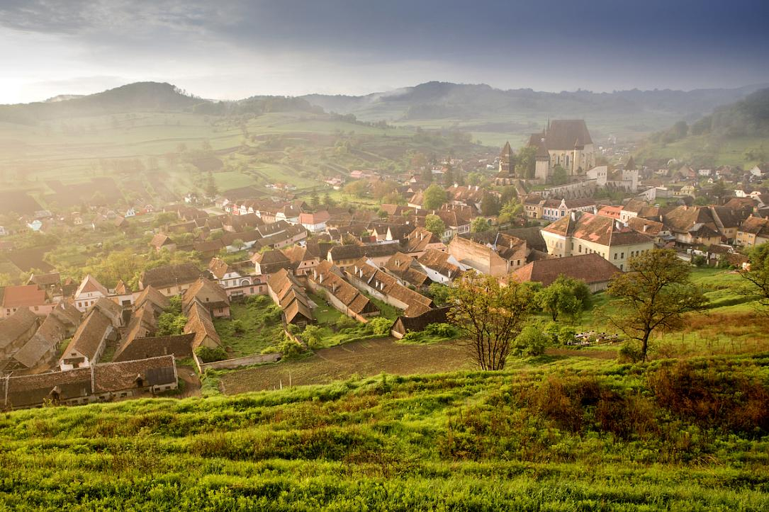 România caută cele mai bune sate turistice
