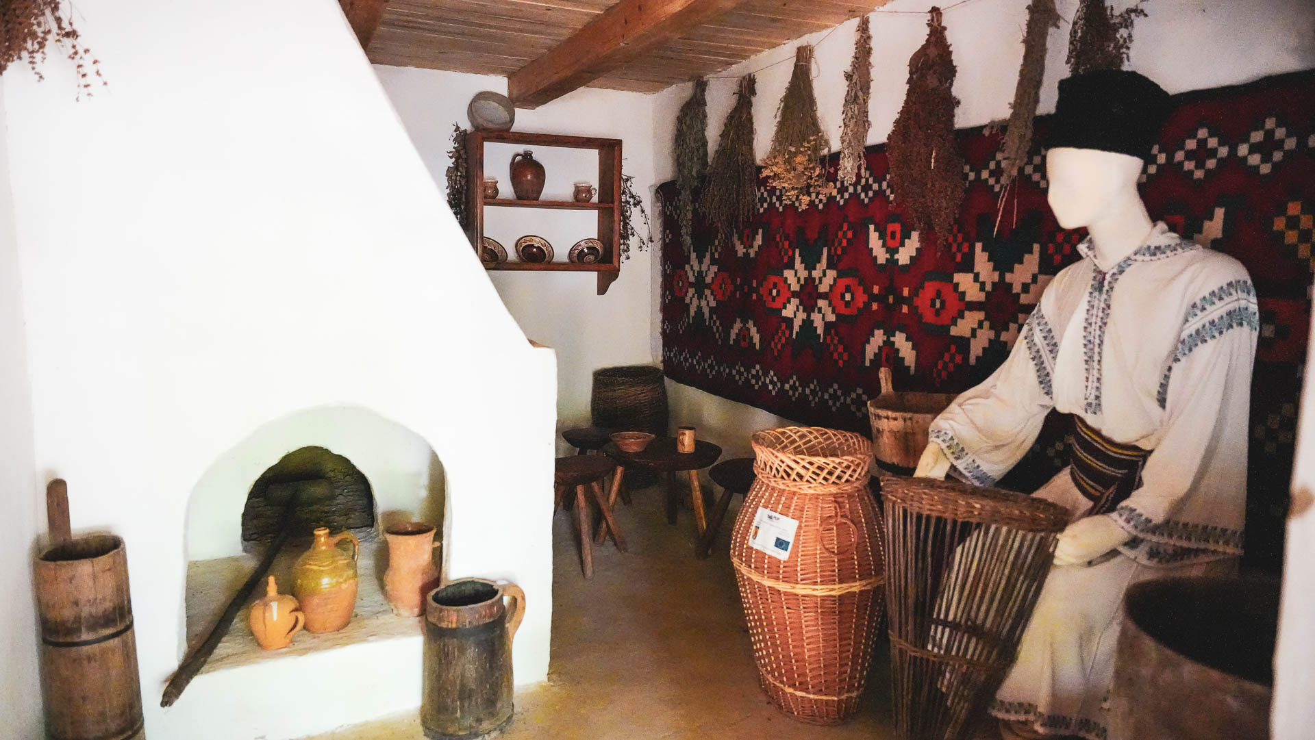Ateliere gratuite pentru copii la Muzeul Satului, de 1 Iunie