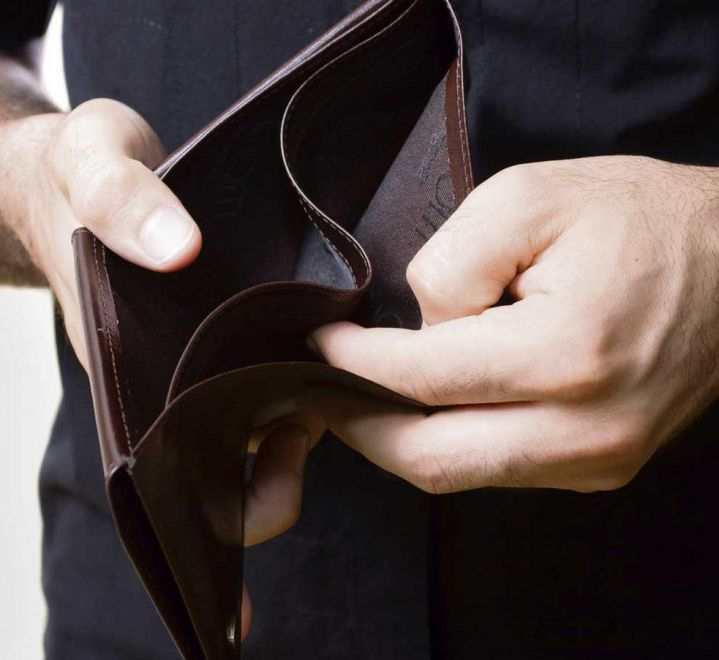 Primul român intrat în faliment personal