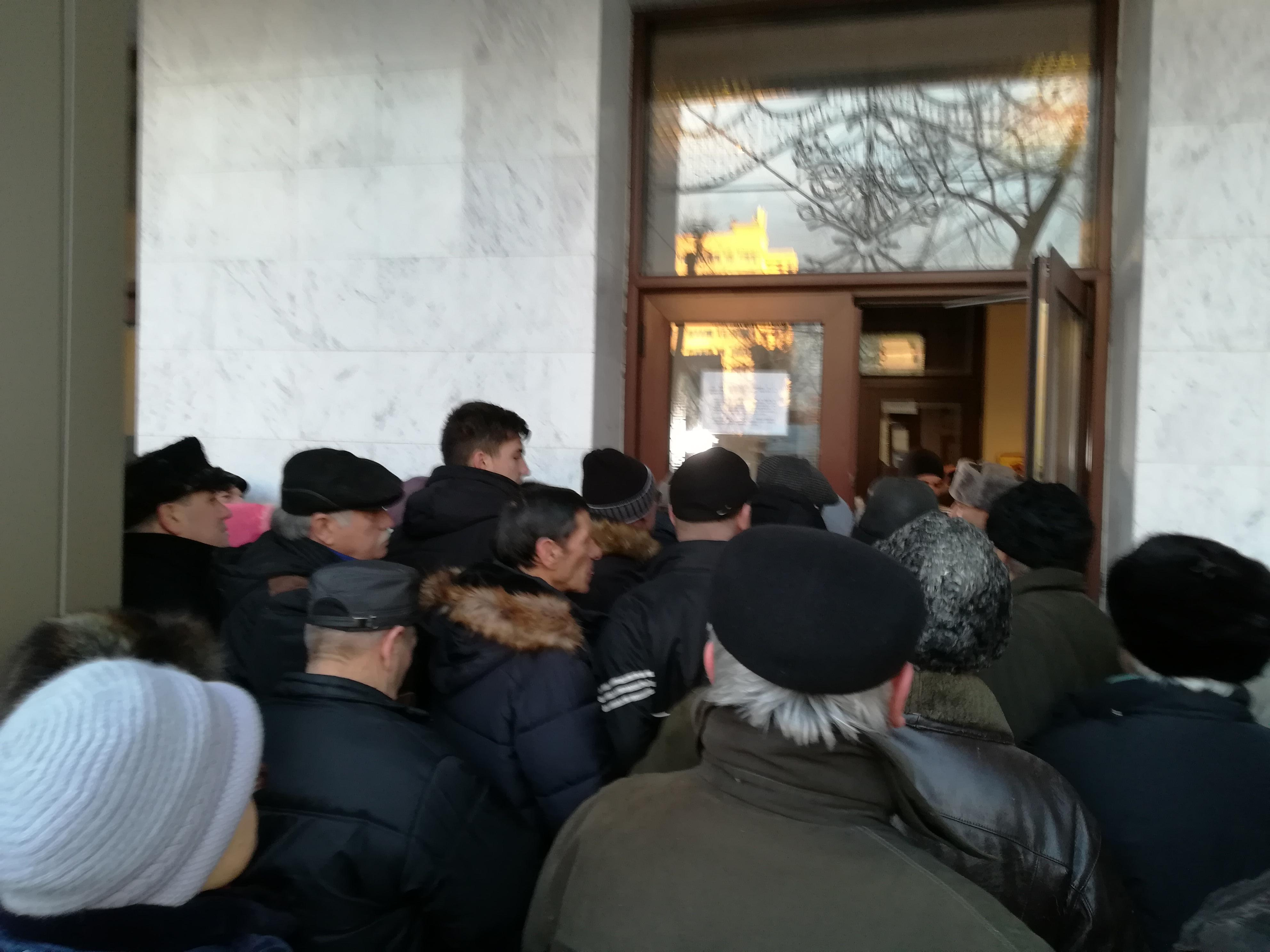 Coadă la biletele pentru Revelion